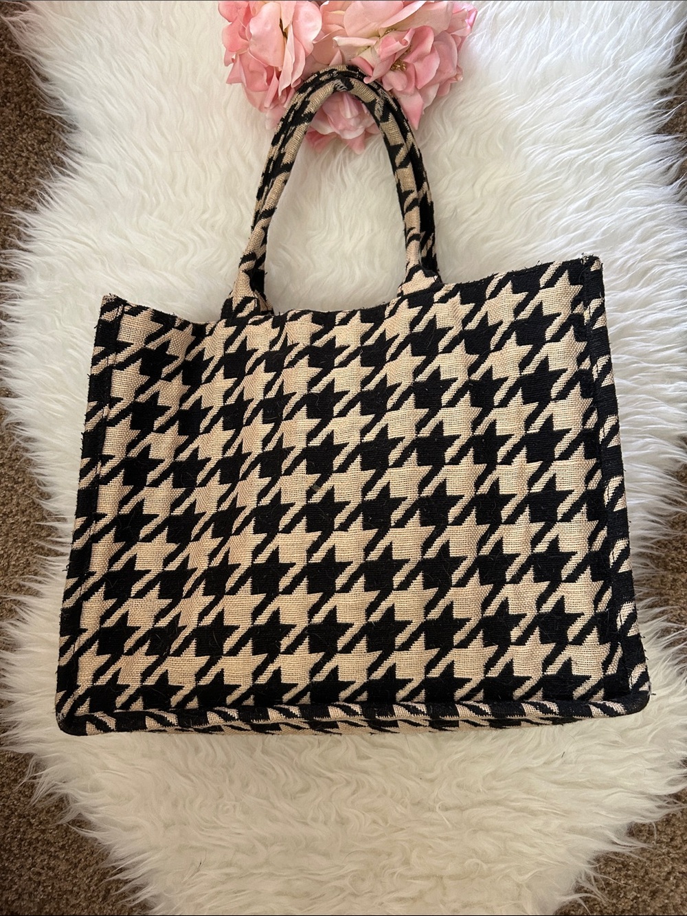 H&M • Houndstooth Tote Bag - Black & Tan Checkered Houndstooth • Pre-owned :) - Picture 3 of 14